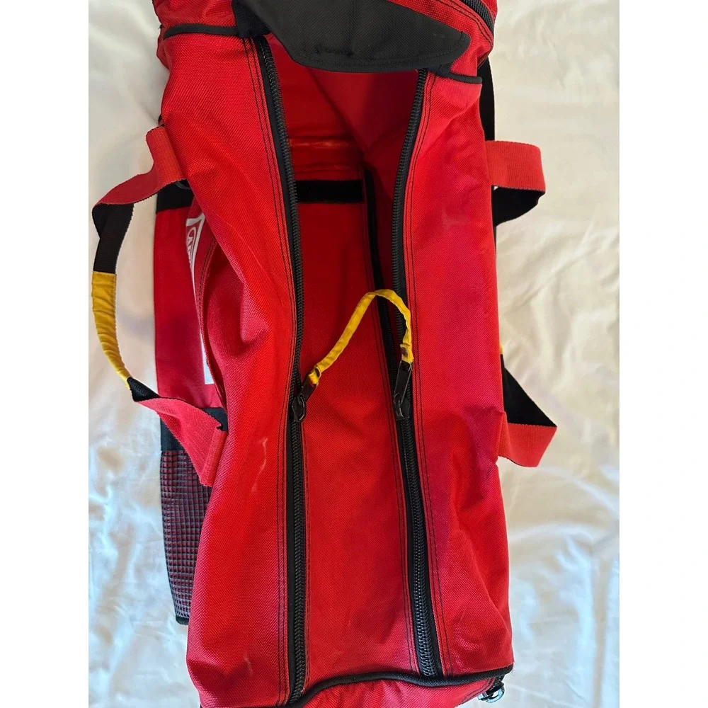 Vintage Marlboro Adventure Team Duffel Bag Red Black Travel Gym Luggage Tag 90s